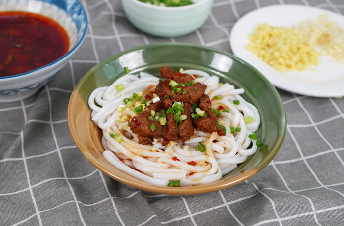 荣邦乡肉臊子粉培训